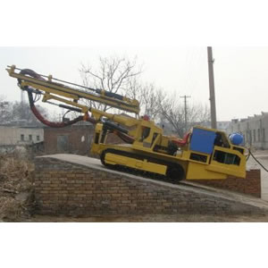 Jumbo hidráulico subterrâneo 